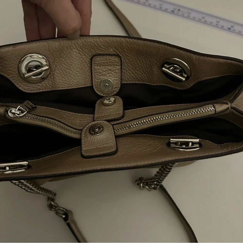 Coach Gold Metallic Brooke Chain Shoulder Bag Style F39019